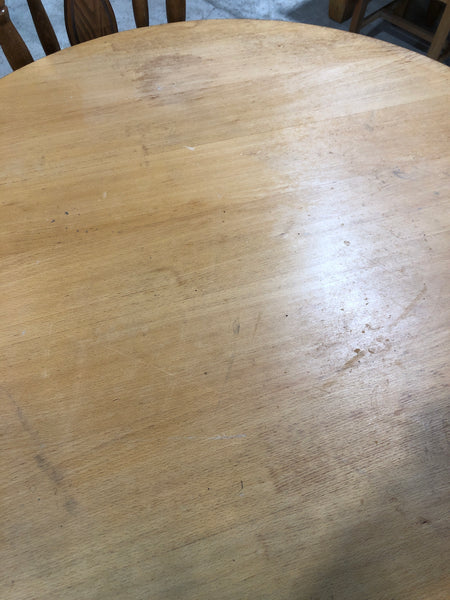 Round Pedestal Dining Table