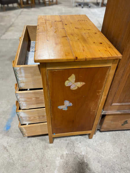 Pine Chest of Drawers