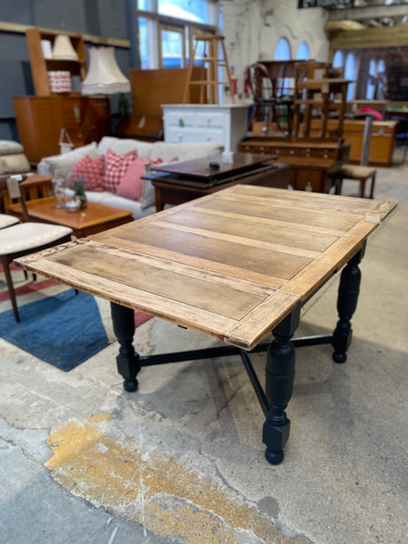 Cotswold Style Oak Draw Leaf Table