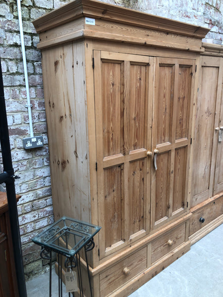 Rustic Pine Double Wardrobe with Removable Base