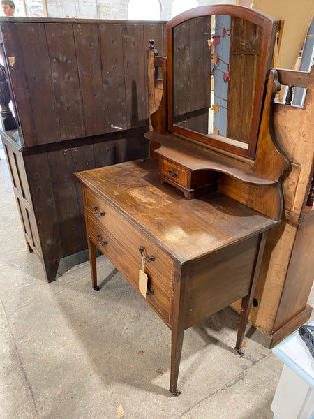 Mahogany Dressing Table with Drawers