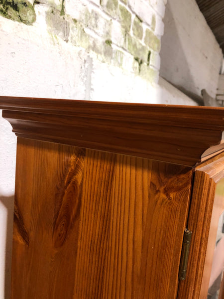 Large Pine Dresser