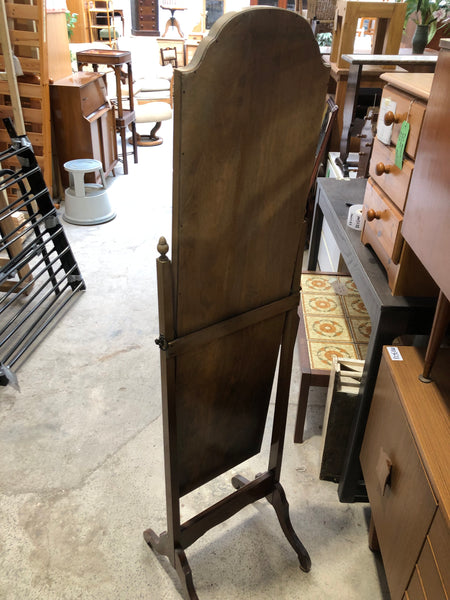 GHC - Vintage Standing Mirror