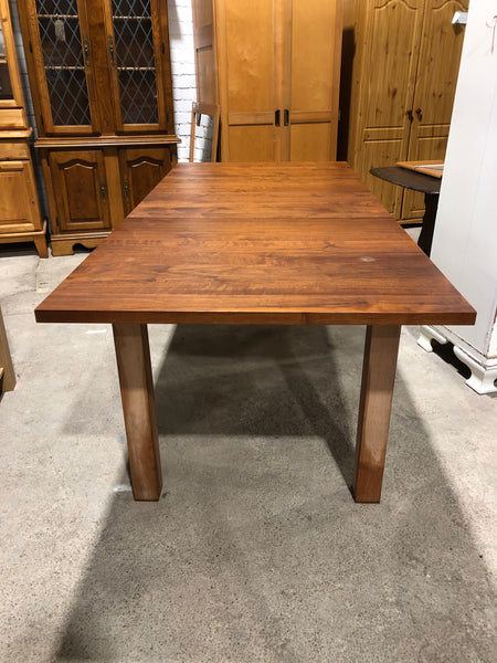 Extendable Veneer Dining Table