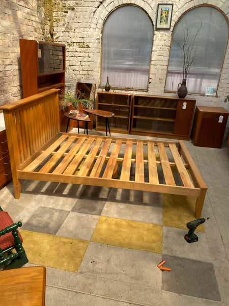 Pine double bed REF