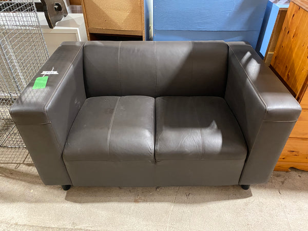 REF - Compact Faux Leather Sofa
