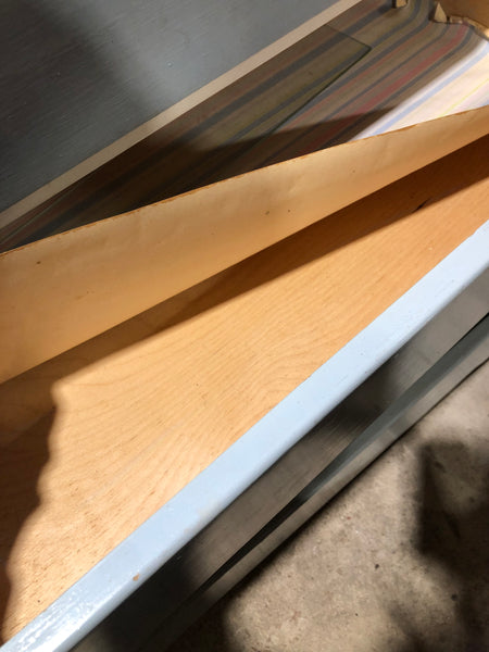 White & Blue Chest of 5 Drawers