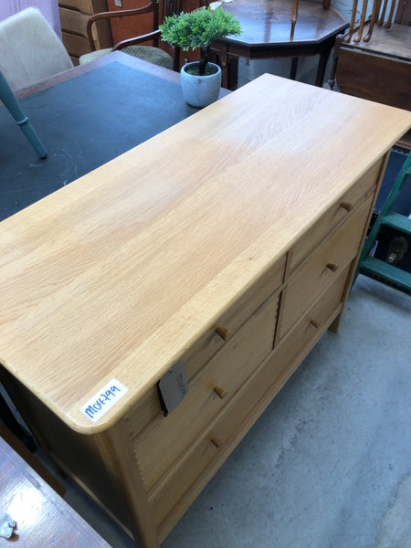 GHC - Willis & Gambier Oak Chest of Drawers