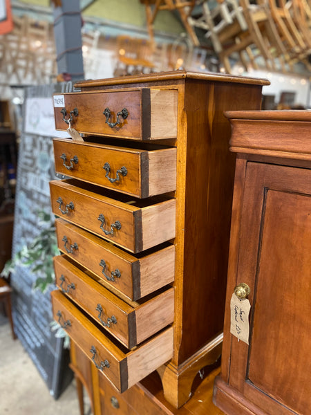 Narrow Chest of 6 Drawers
