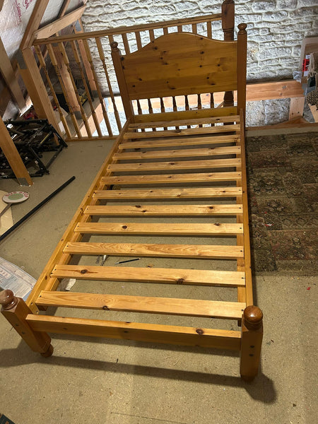 REF - Pine Single Bedframe