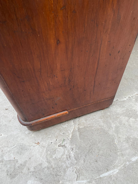 Mahogany Chest of Drawers