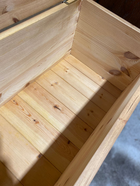 Small Pine Blanket Box