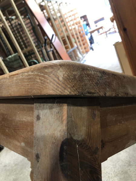 GHC - Rustic Solid Pine Farmhouse Kitchen Table