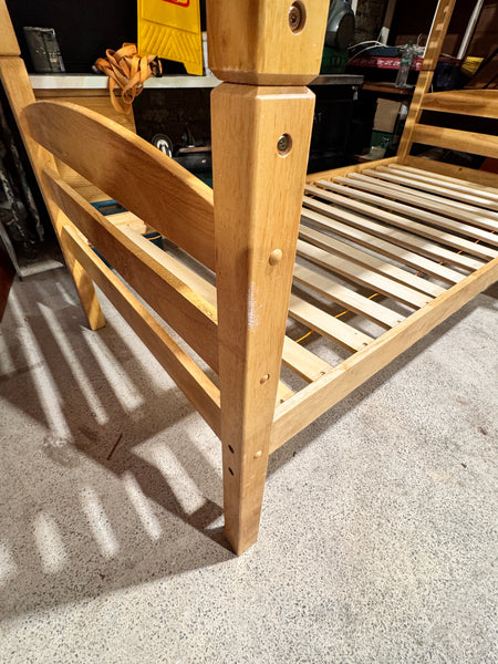 REF - Wooden Bunkbed