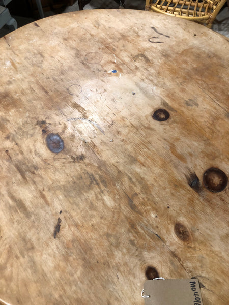 Solid Pine Circular Dining Table