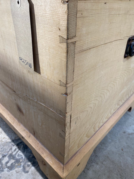 Rustic Pine Blanket Box