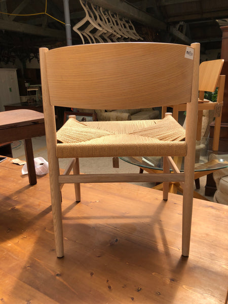 Mater Nestor Sidechair