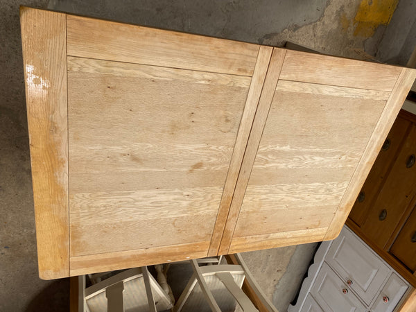 Solid Oak Extending Dining Table