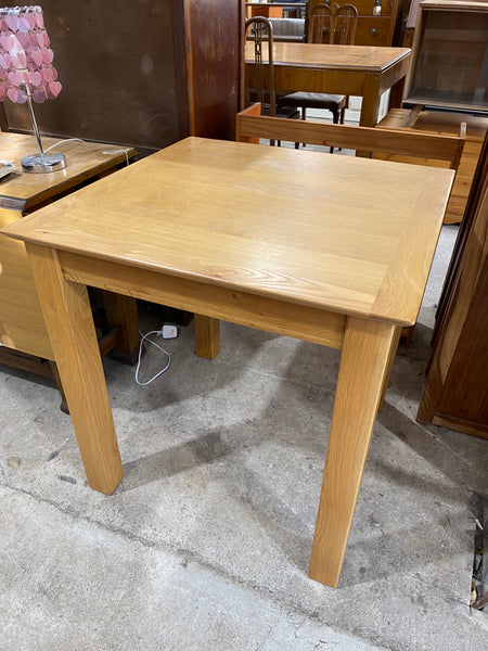 Square Oak Table GHC