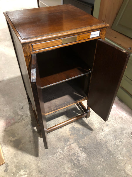 GHC - Small Vintage Oak Veneer Cabinet