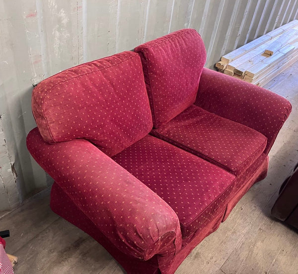 Red With Gold Diamond Pattern Multi York Sofa
