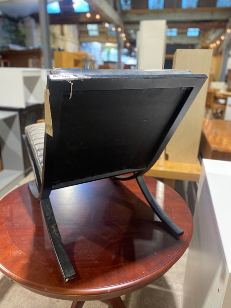 Nawana Ribbed Leather Lounger