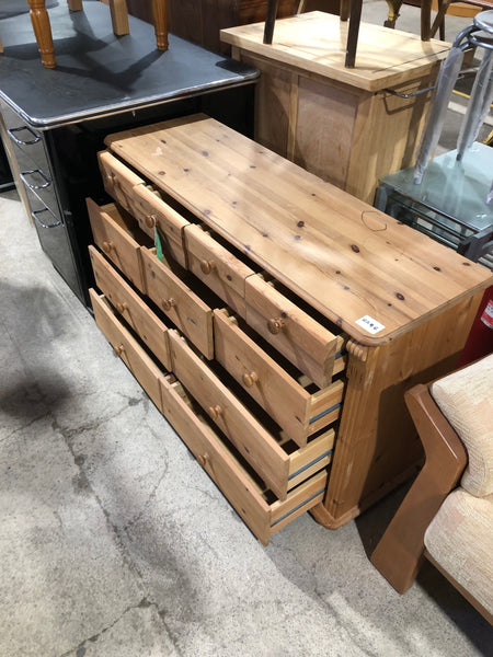 Pine Chest of drawers - REF