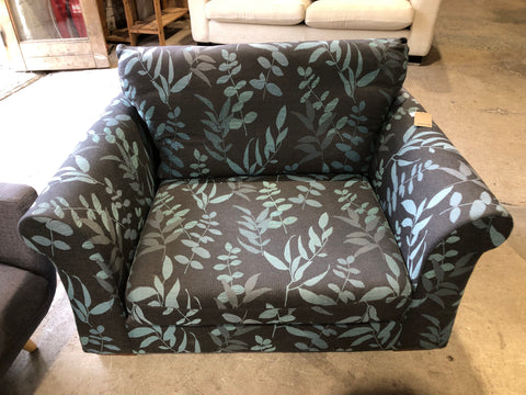 Patterned Grey & Blue Snuggler Seat