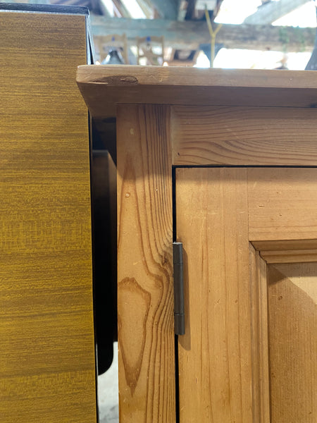 REF - Pine Compact TV Stand