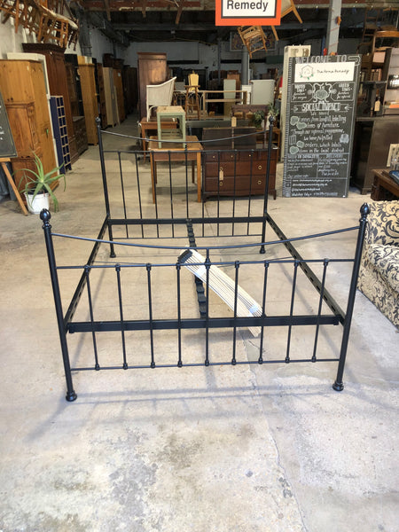 King Size Metal Bed