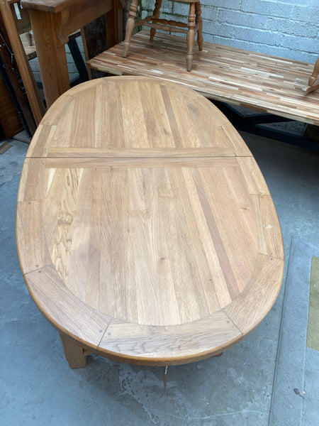 Cotswold style solid Oak Extending Oval Dining Table