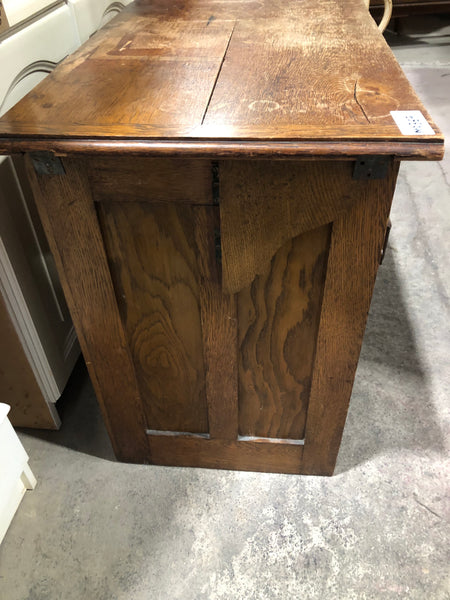 Child’s Pedestal Desk