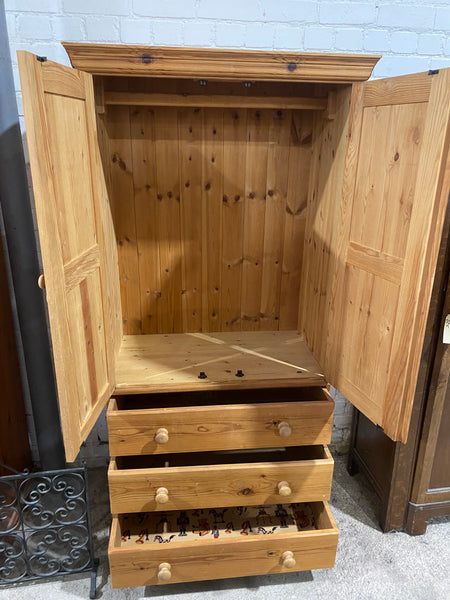 Double Wardrobe with Drawers