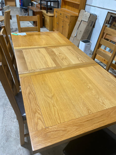 REF - Extending Dining Table & 5 Chairs