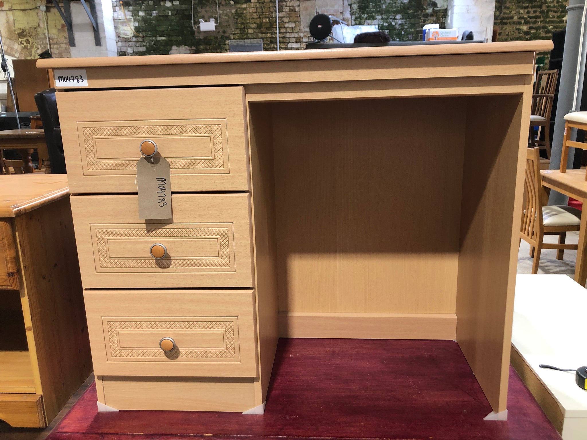 Veneer Dressing Table