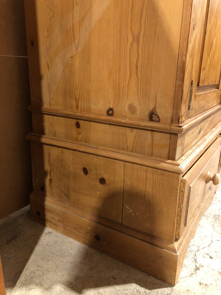 Rustic Pine Double Wardrobe