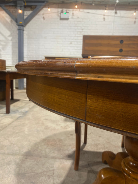 Round Extending Dining Table & 4 Chairs