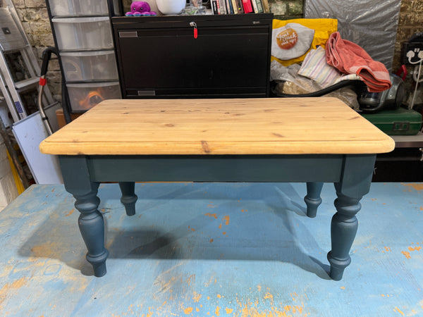 Pine Farmhouse Style Coffee Table