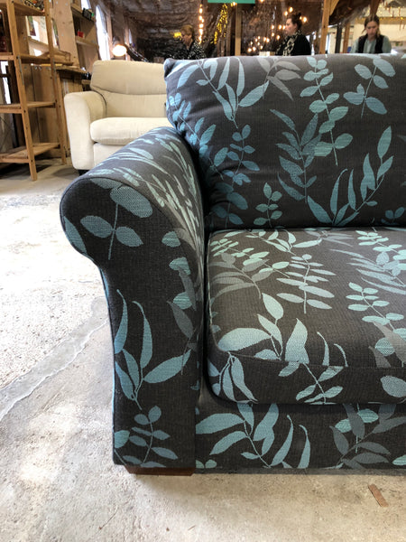 Patterned Grey & Blue Snuggler Seat
