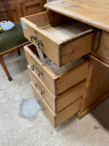 Rustic Pine Pedestal Desk
