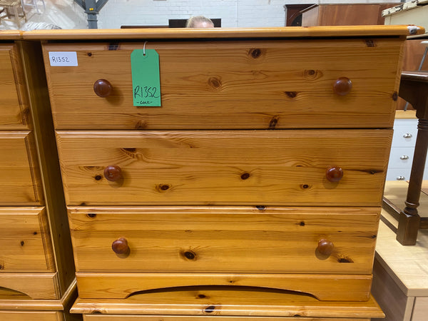 REF - GHC - Pine Chest of Drawers