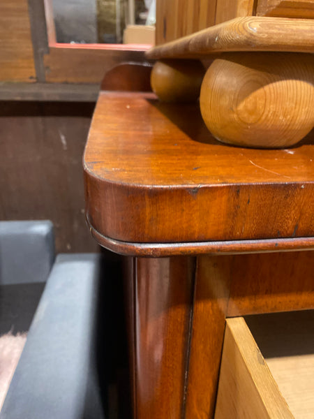 Mahogany Chest of Drawers