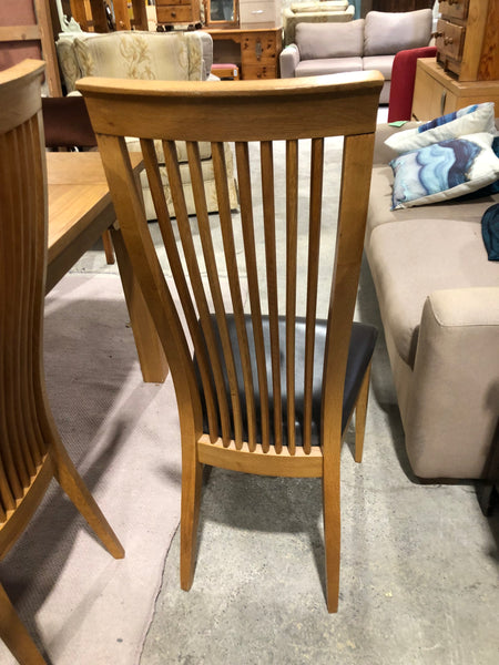 Oak Veneer Dining Table & 6 Chairs - REF