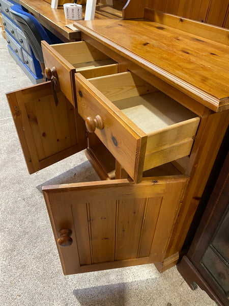 GHC - Pine Welsh Dresser