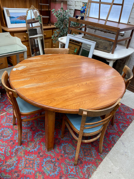 Oak Round Dining Table