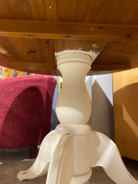 Round Pine Dining Table
