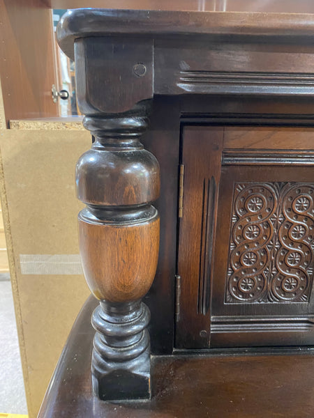 Court Cupboard
