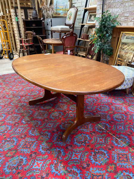 Mid Century Oval Extending Teak Dining Table by G-Plan