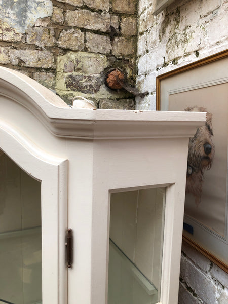 Cream Corner Display Cabinet