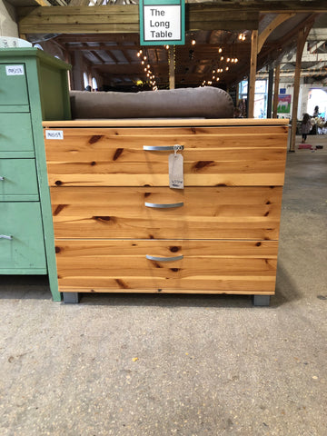 Pine Chest of 3 Drawers